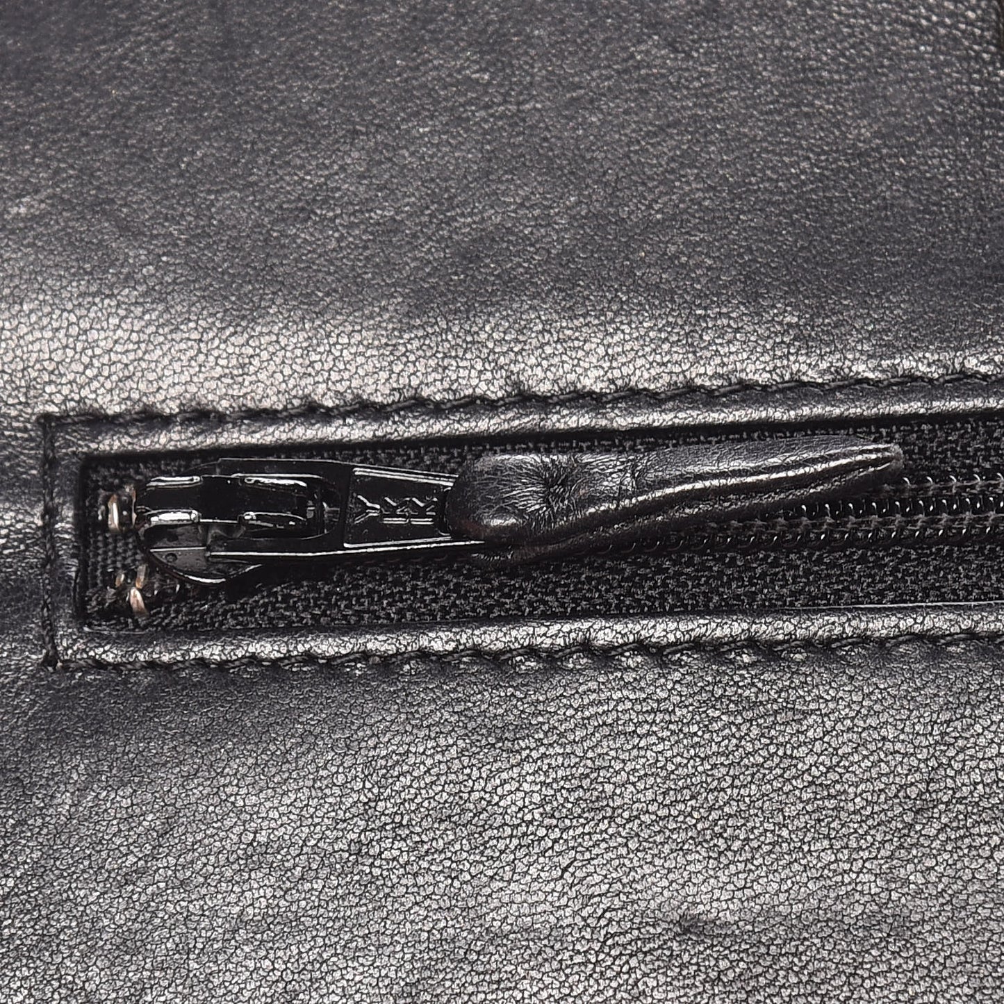 Lambskin Quilted Golden Class Wallet on Chain WOC Black