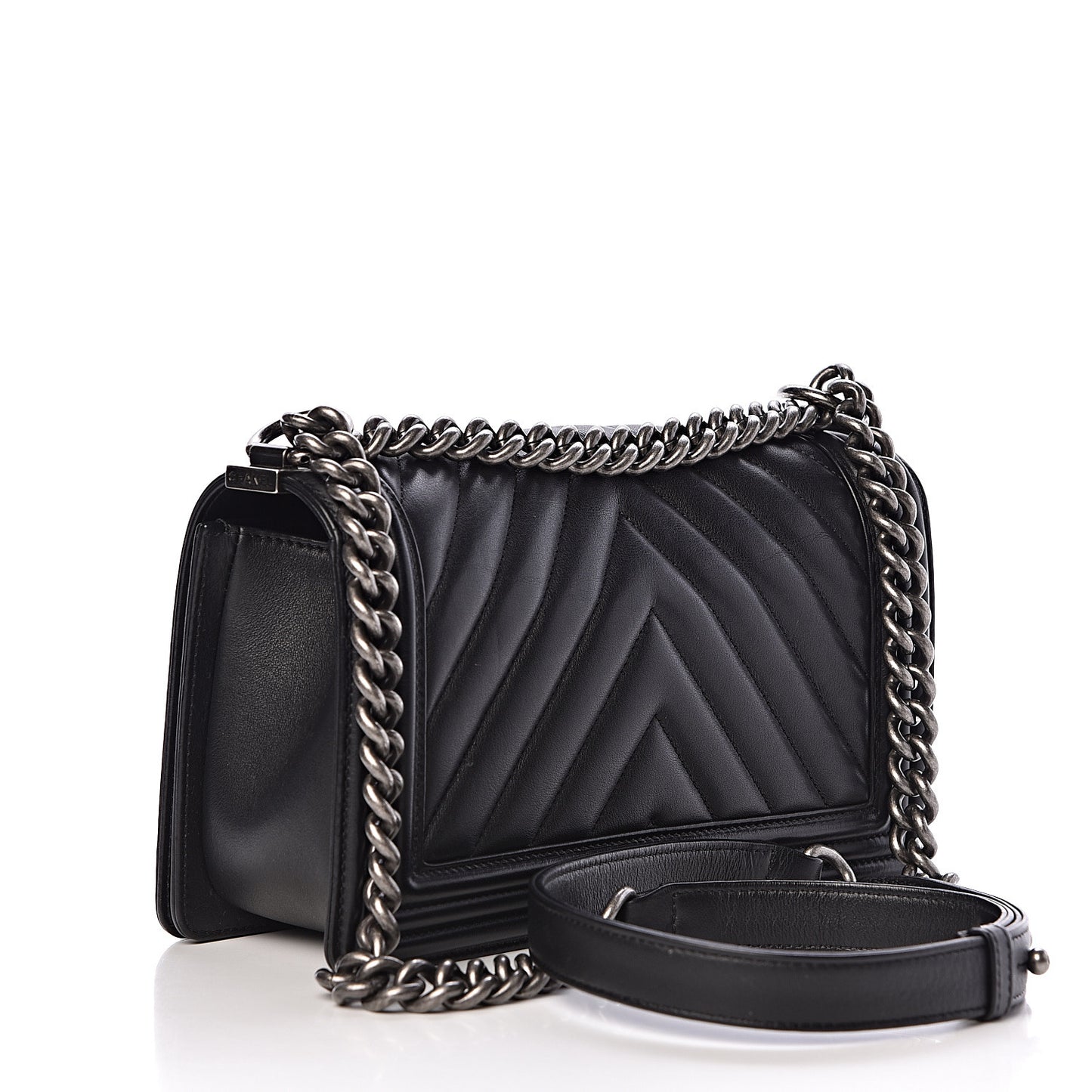 Calfskin Chevron Quilted Medium Boy Flap Black