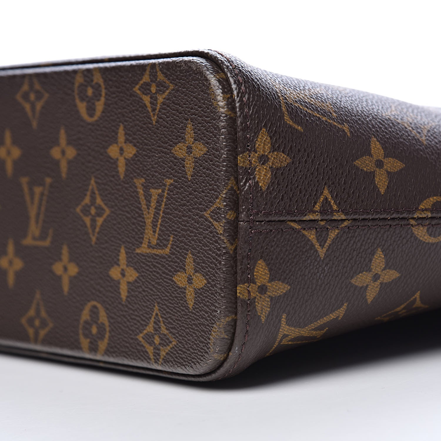 Louis Vuitton Monogram Luco 8 of 9