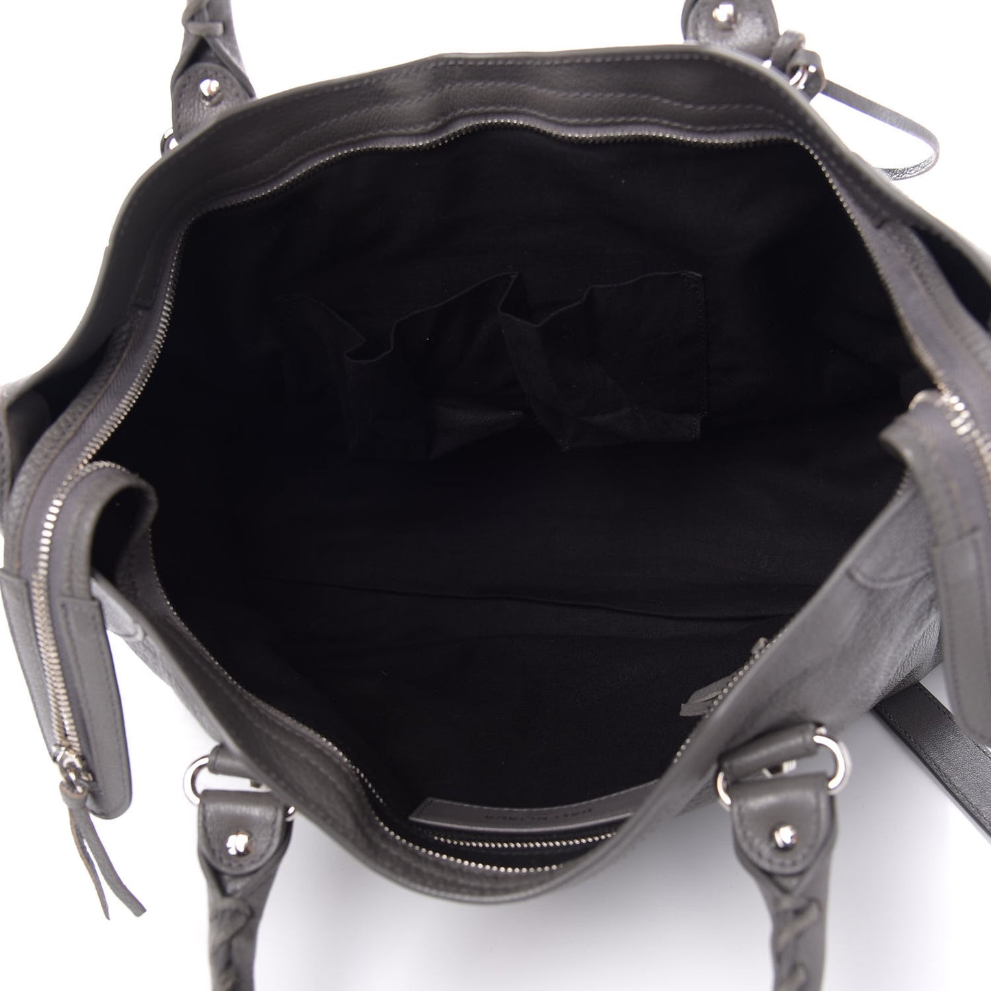 Chevre Silver Metallic Edge Hardware City Gris Acier