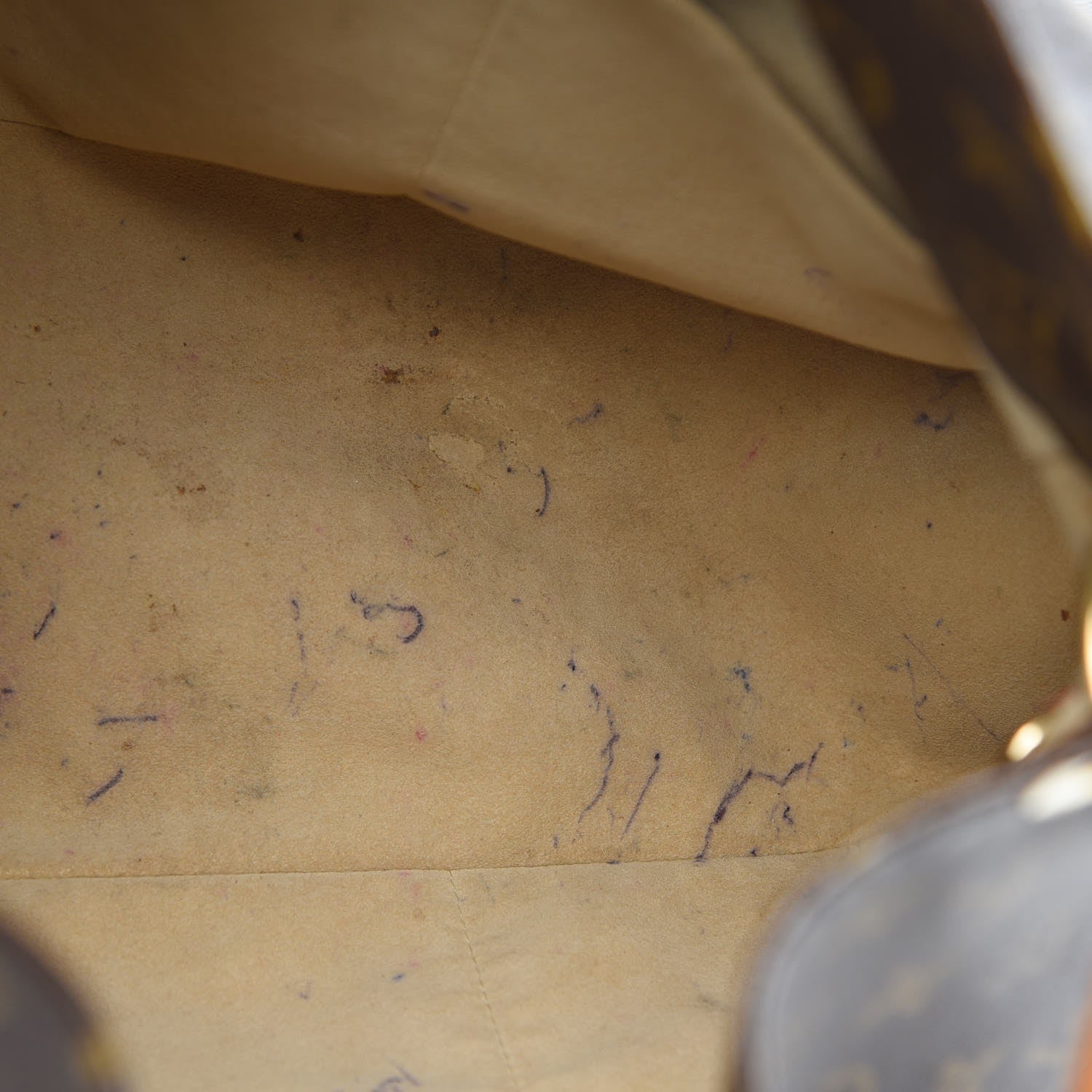 Louis Vuitton Monogram Artsy MM 10 of 13