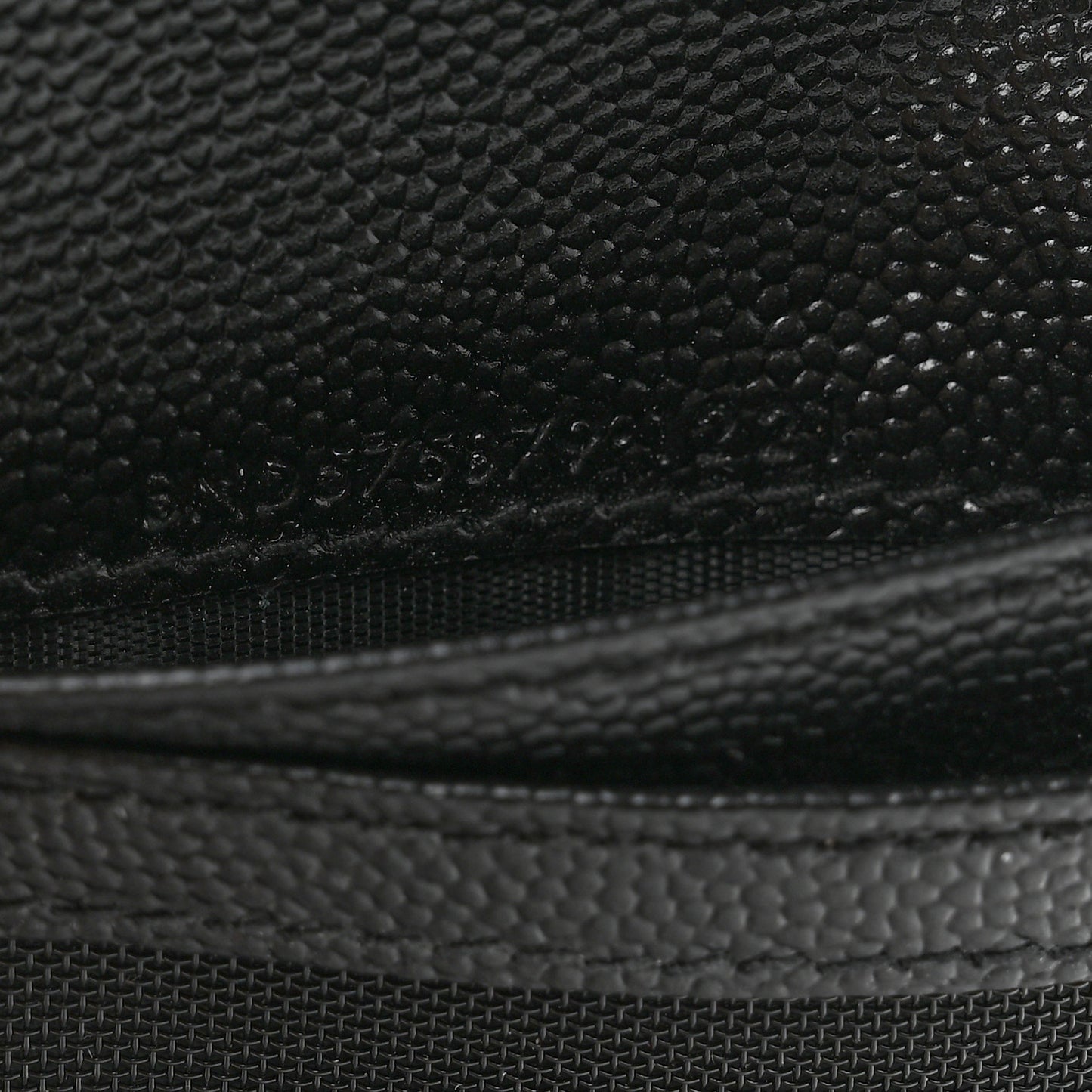 Grain De Poudre Matelasse Chevron Monogram Zipped Card Case Black