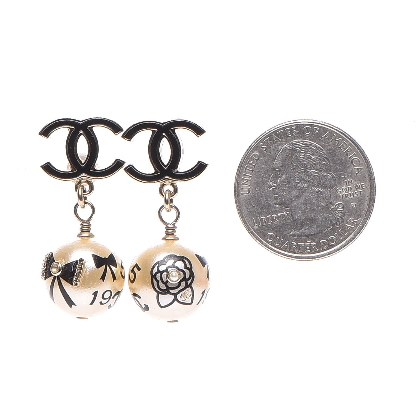 Enamel CC Pearl Dangle Earrings Black Blanc Nacre