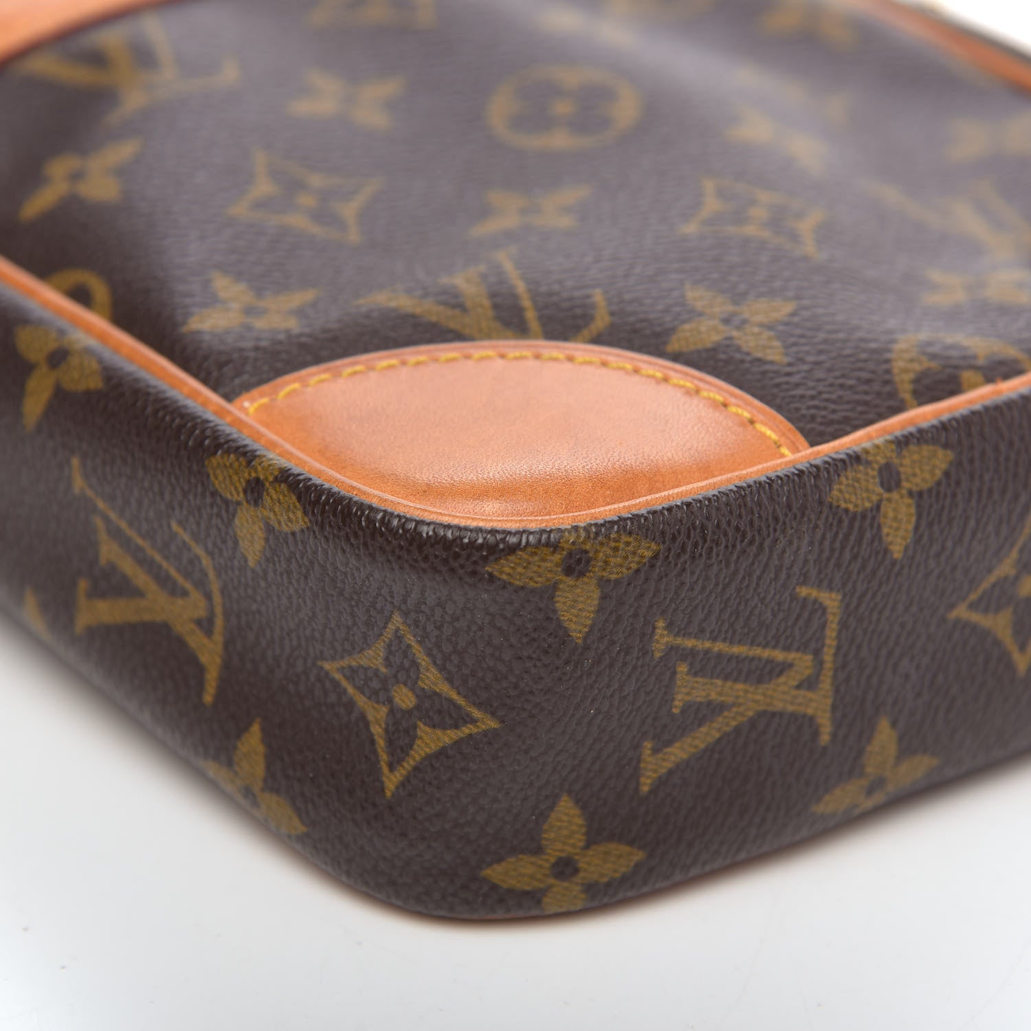 Louis Vuitton Monogram Danube 21 10 of 13