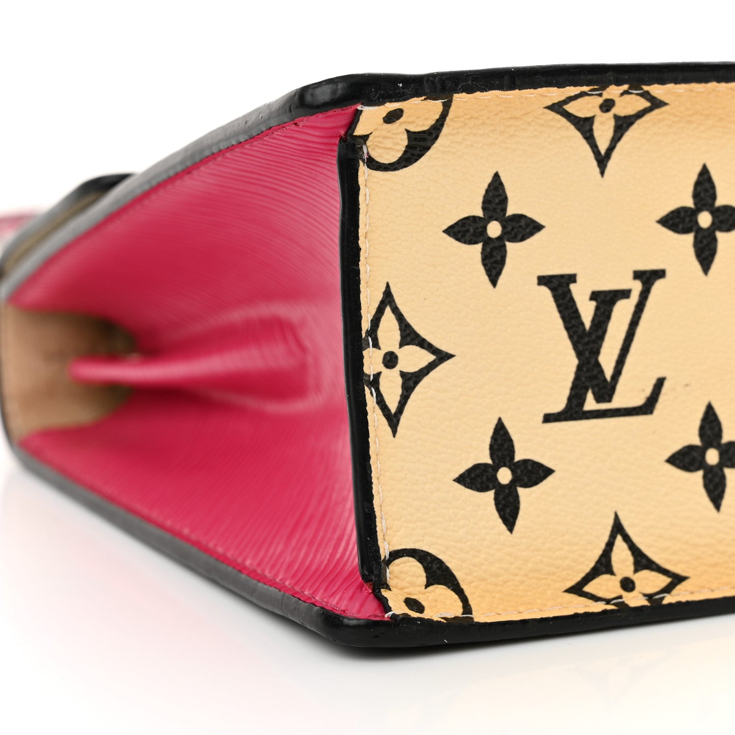 Vernis Epi Monogram Spring Street Black