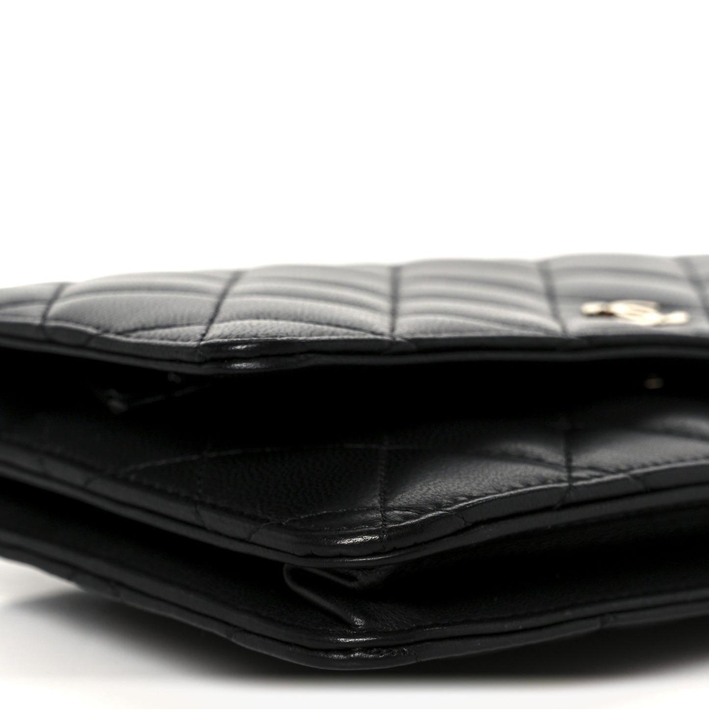 Lambskin Quilted Wallet On Chain WOC Black