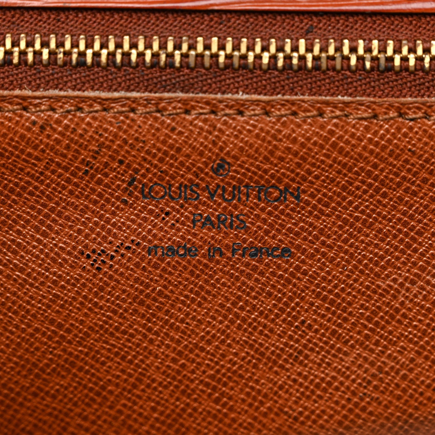 Louis Vuitton Epi Monceau Kenyan Fawn 6 of 19