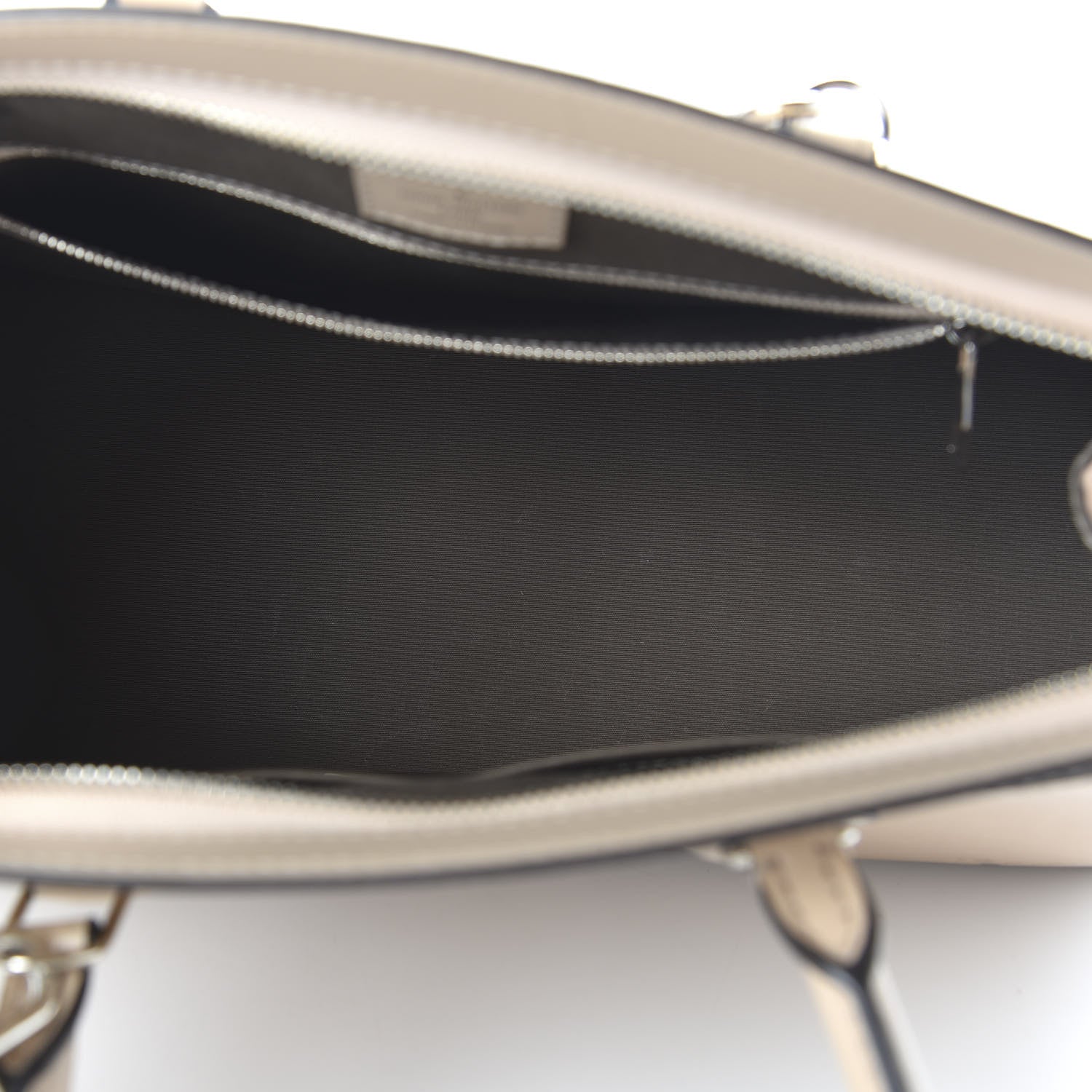 Louis Vuitton Epi Soufflot MM Dune 5 of 10