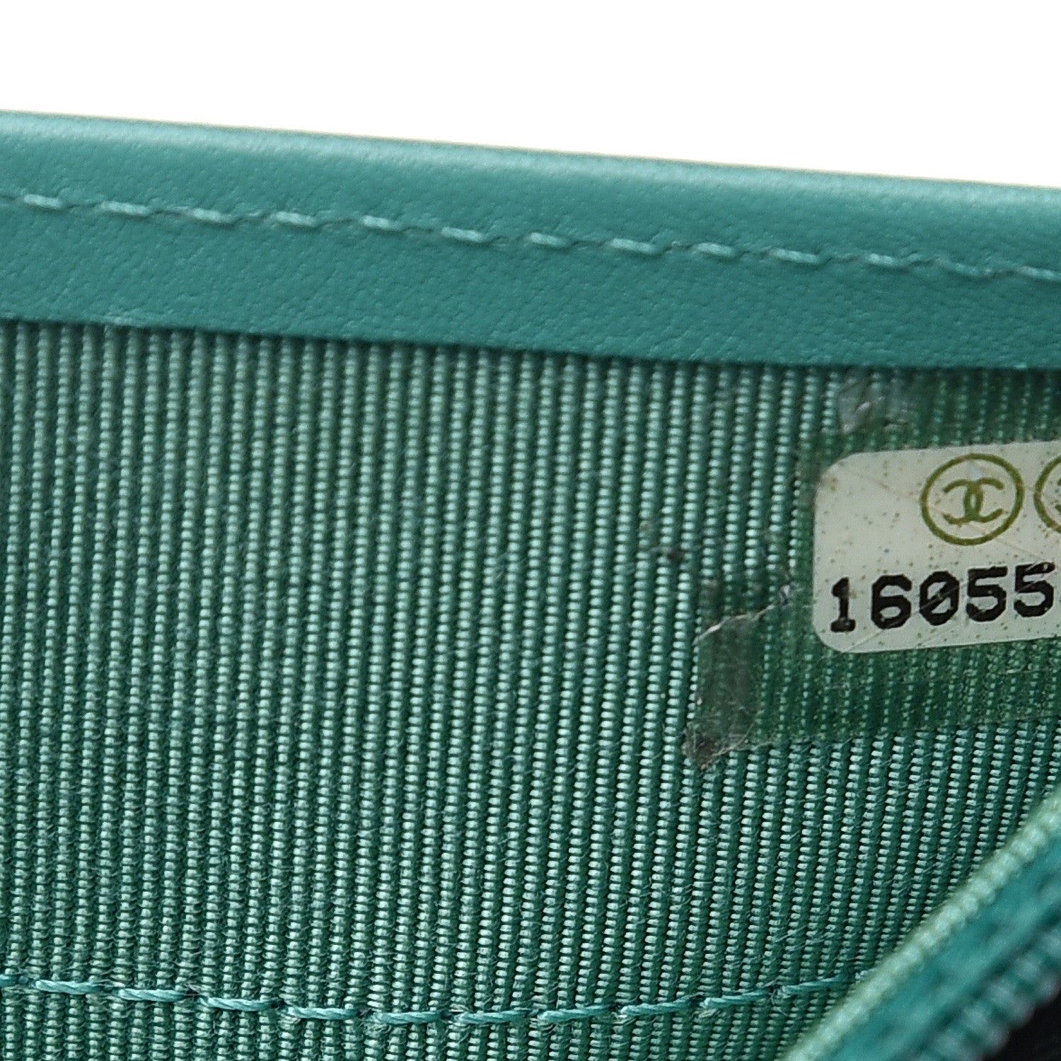 Chanel Patent Quilted Yen Wallet Turquoise 7 of 14