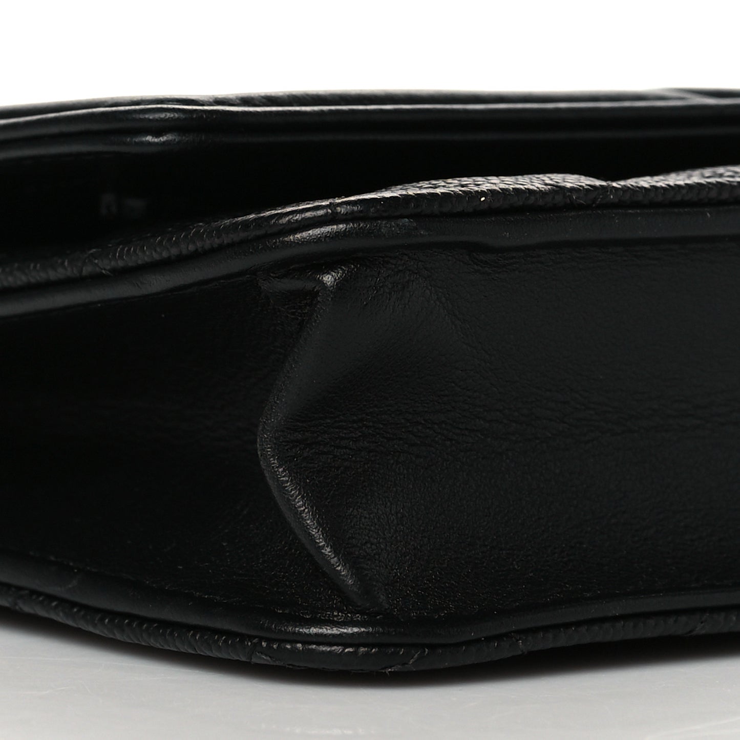 Caviar Quilted CC Filigree Wallet On Chain WOC Black