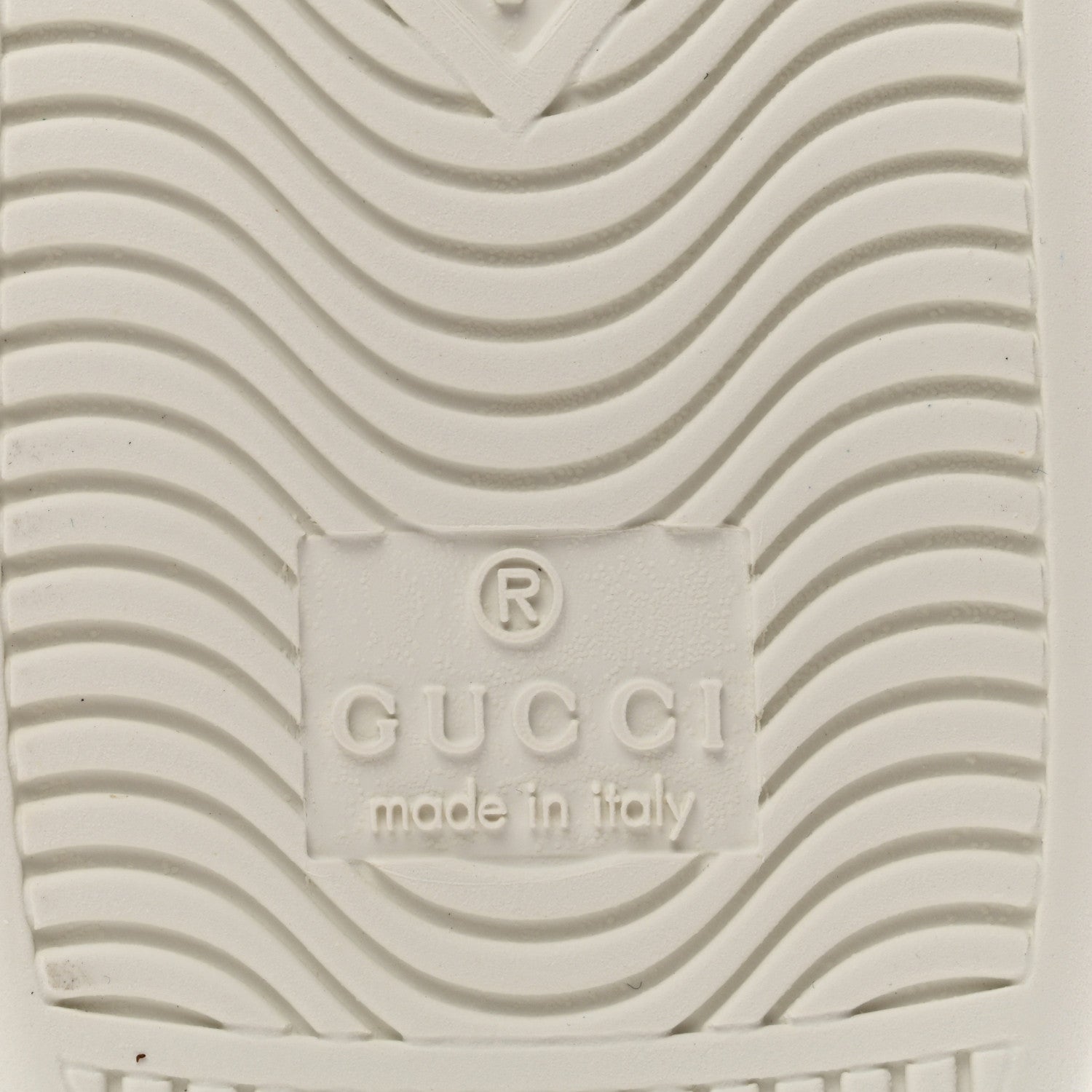 Gucci GG Supreme Monogram Apple Womens Ace Sneakers 36 Red 8 of 10