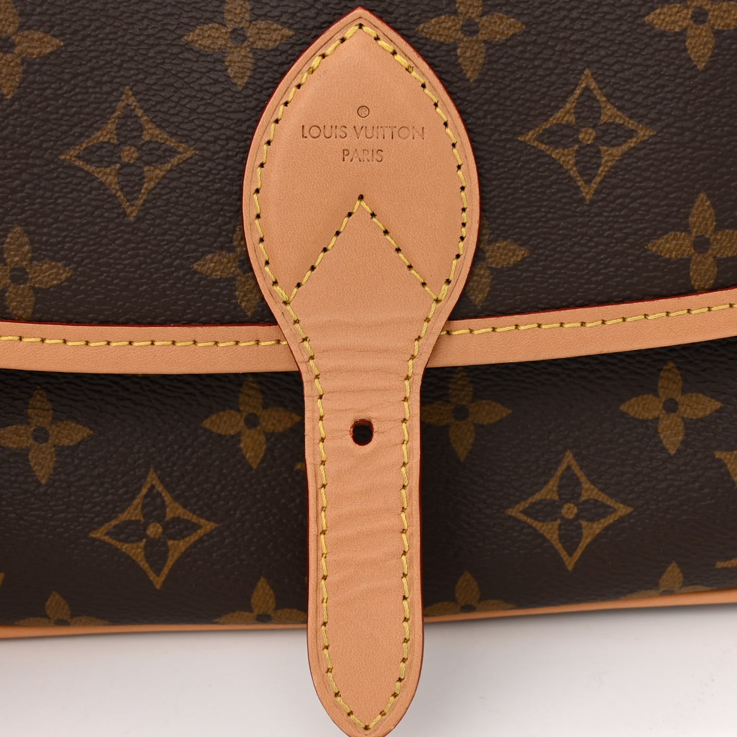 Monogram Diane Black