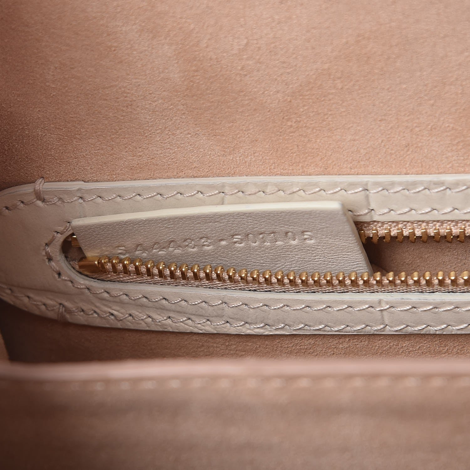 Alexander McQueen Calfskin Crocodile Embossed Box Shoulder Bag 19 Cream 8 of 9
