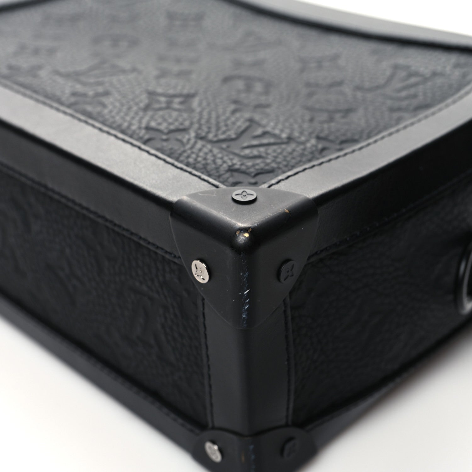 Louis Vuitton Taurillon Monogram Solar Ray Soft Trunk Black 9 of 13