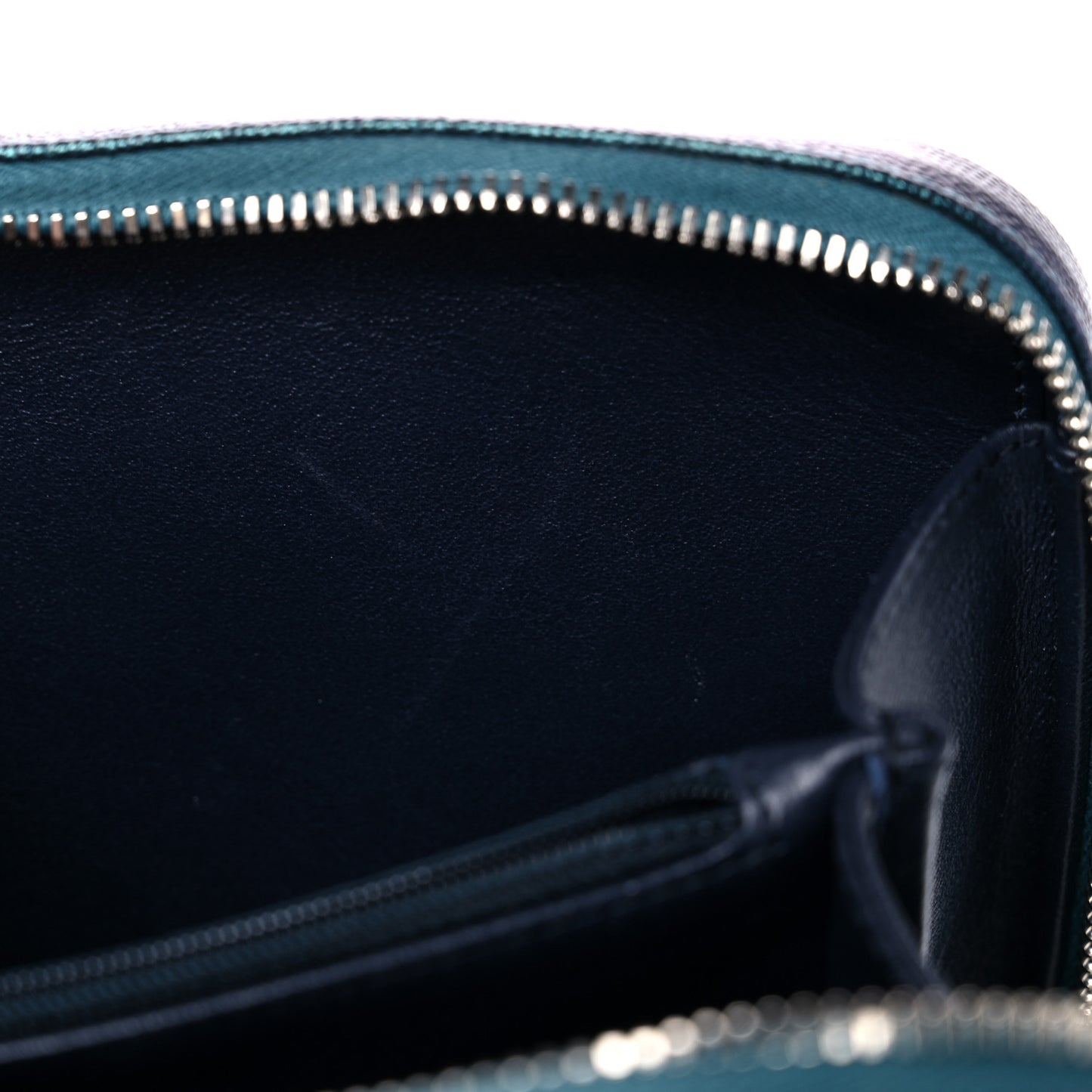 Iridescent Caviar Quilted Medium CC Filigree Vanity Case Dark Turquoise