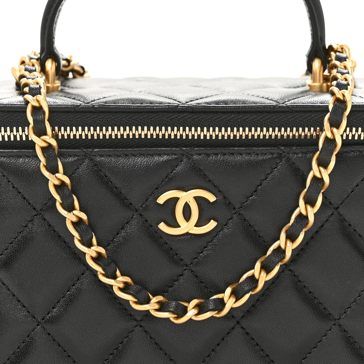Lambskin Quilted Small Top Handle Vanity Case With Chain Black