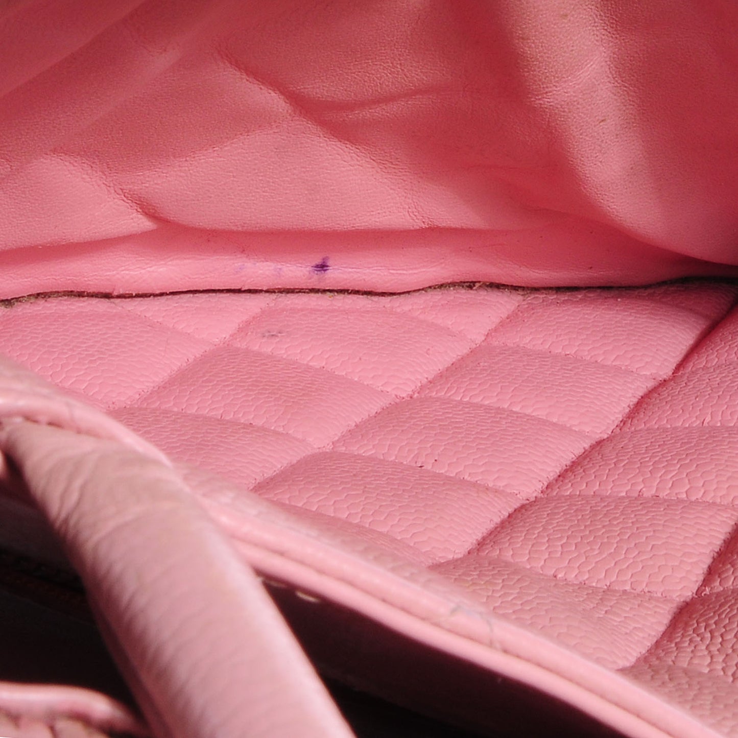 Caviar Medallion CC Tote Light Pink