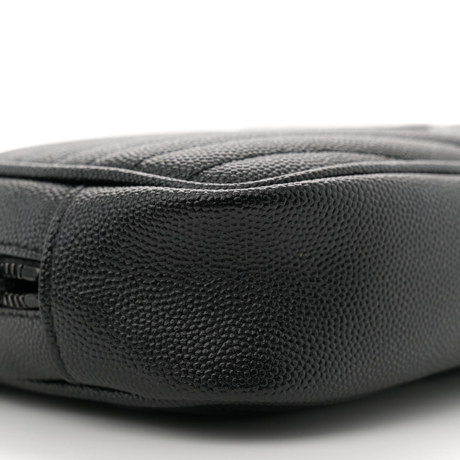Saint Laurent Grain De Poudre Matelasse Monochrome Monogram Mini Lou Camera Bag Black 9 of 11