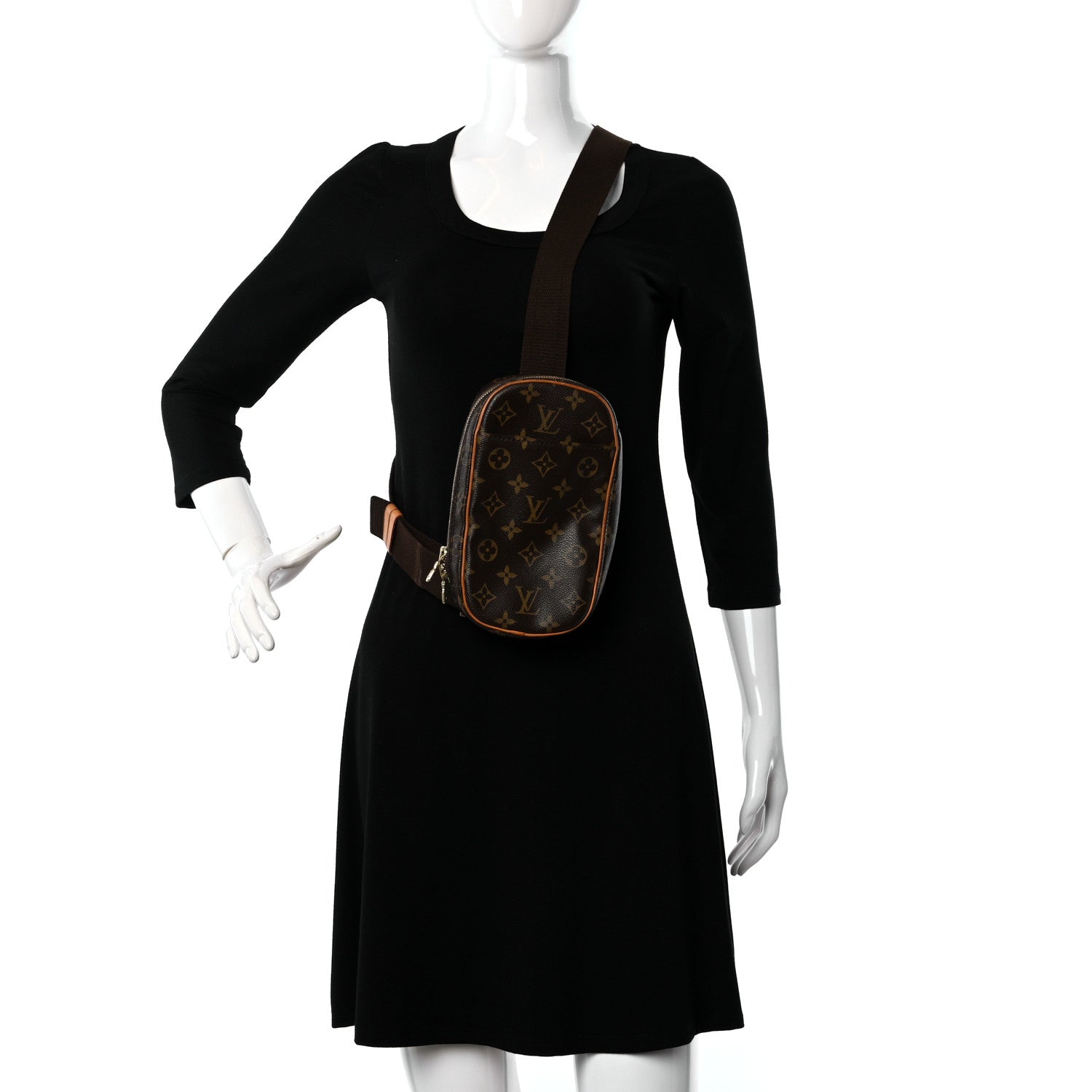 Louis Vuitton Monogram Pochette Gange 2 of 8