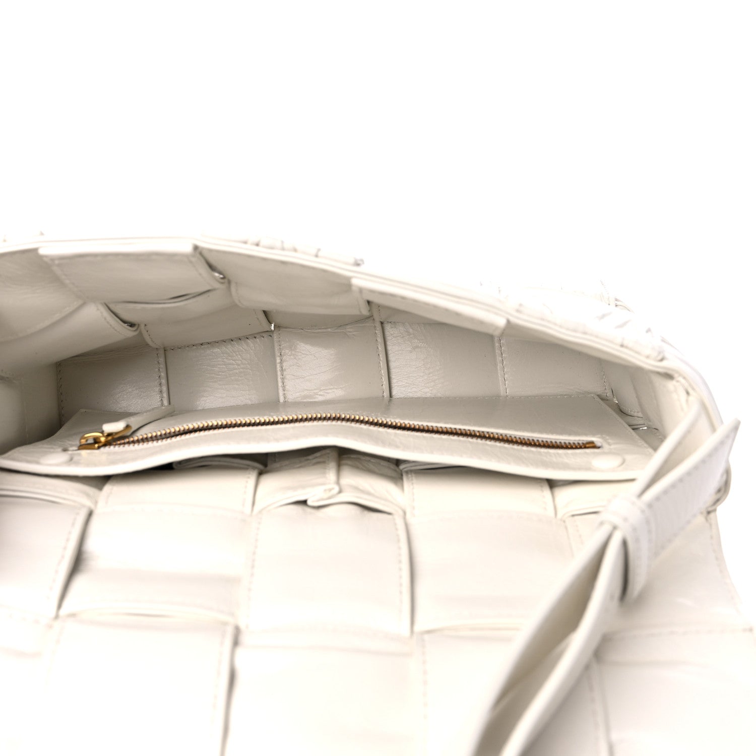 Bottega Veneta Calfskin Intreccio Plisse Cassette Crossbody Bag White 5 of 9