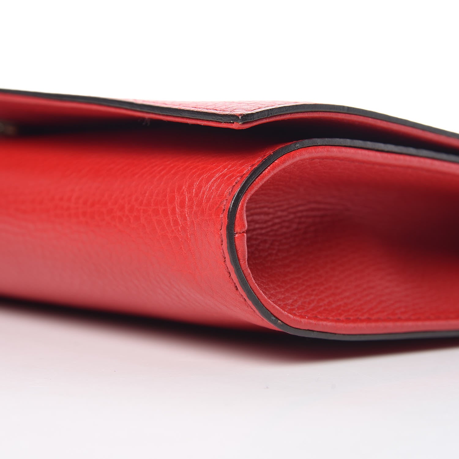 Gucci Pebbled Calfskin Medium Soho Clutch Red 9 of 9