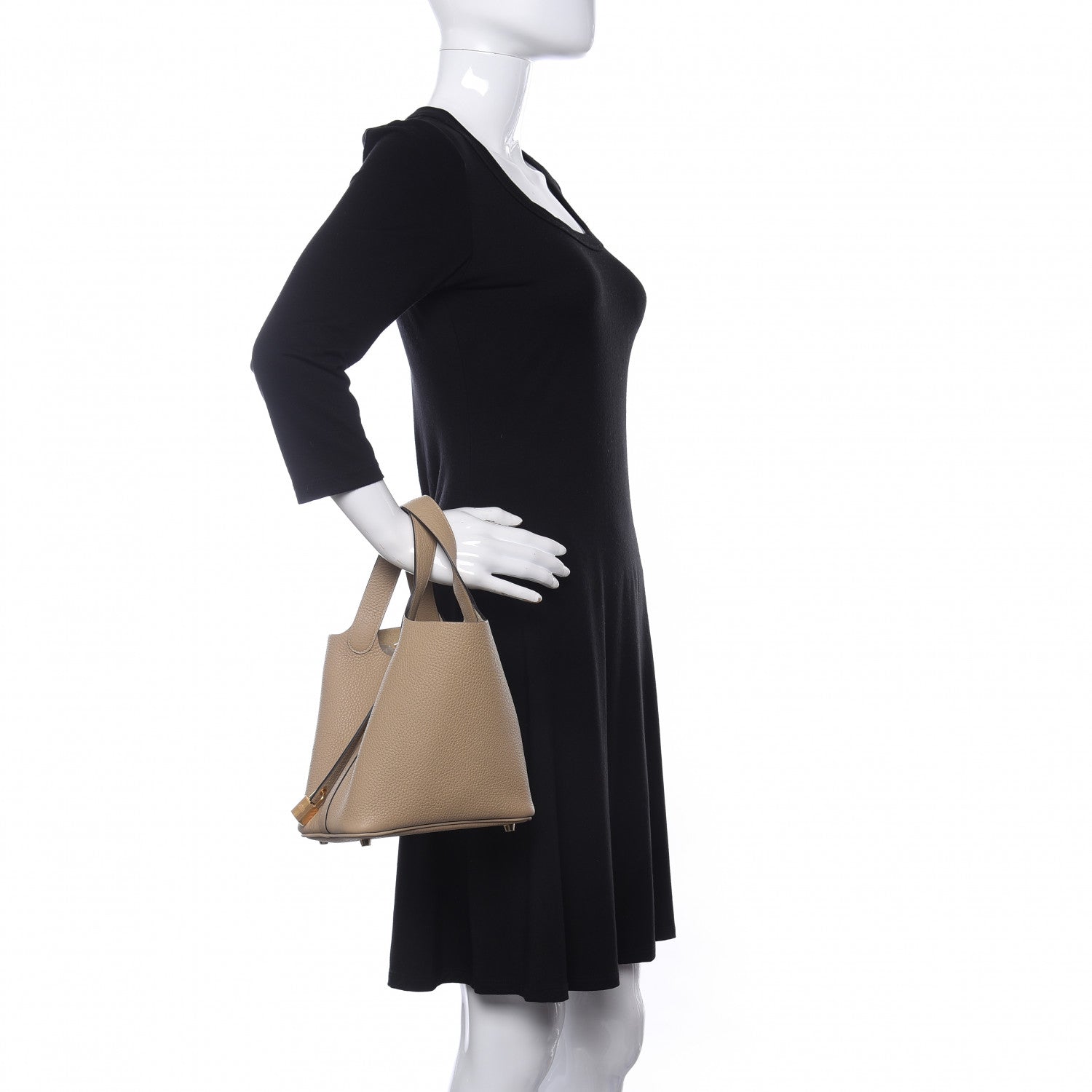 Hermes Taurillon Clemence Picotin Lock 18 PM Trench 787293