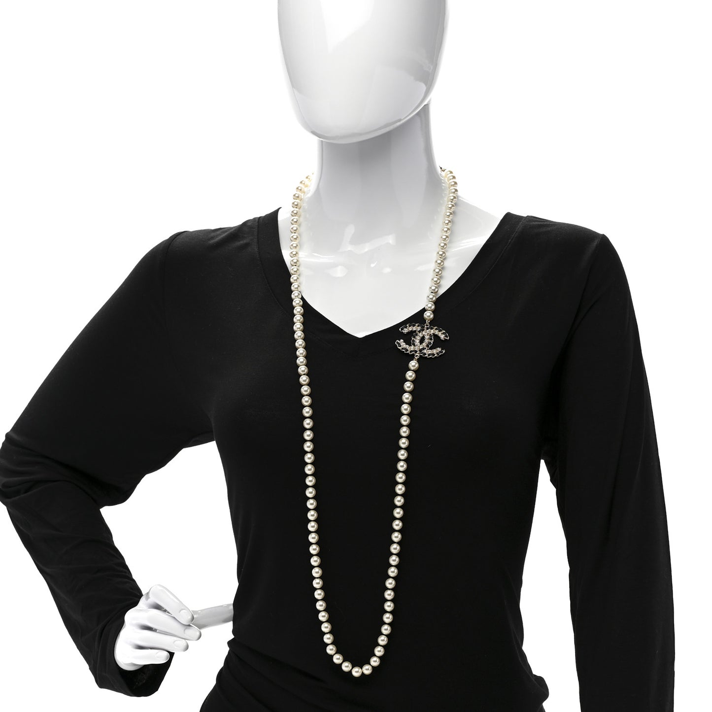 Pearl Lambskin CC Vintage Allure Necklace Gold