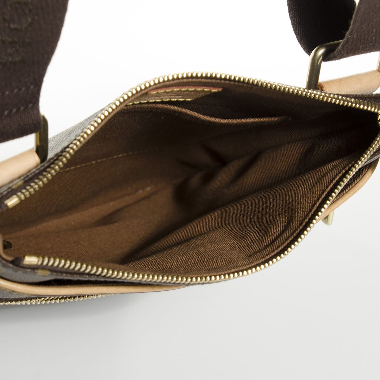 Monogram Pochette Valmy