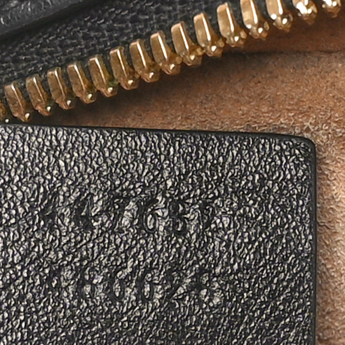 Gucci Monogram Matelasse Diagonal Small GG Marmont Chain Shoulder Bag Beige Black 7 of 10