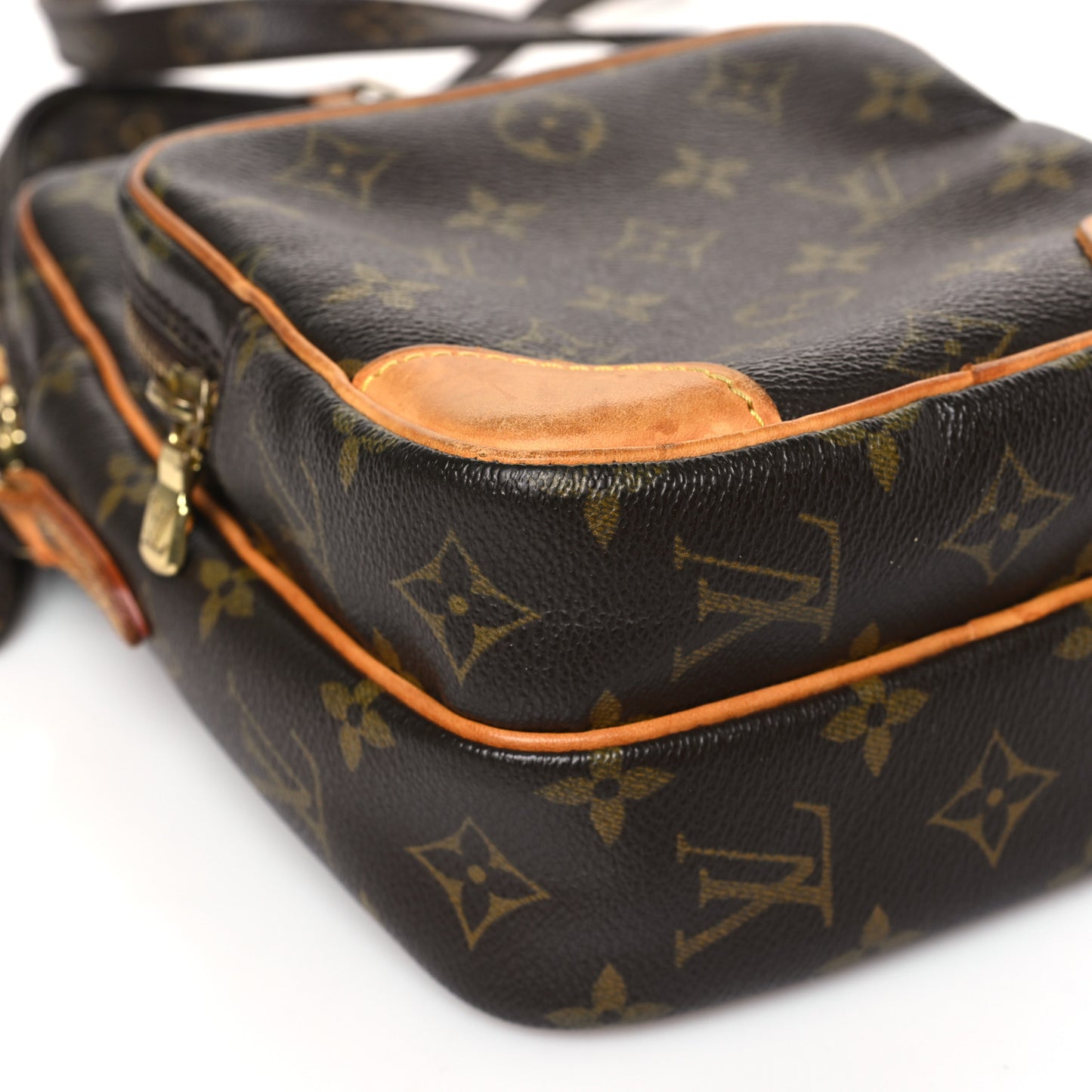 Monogram Amazone
