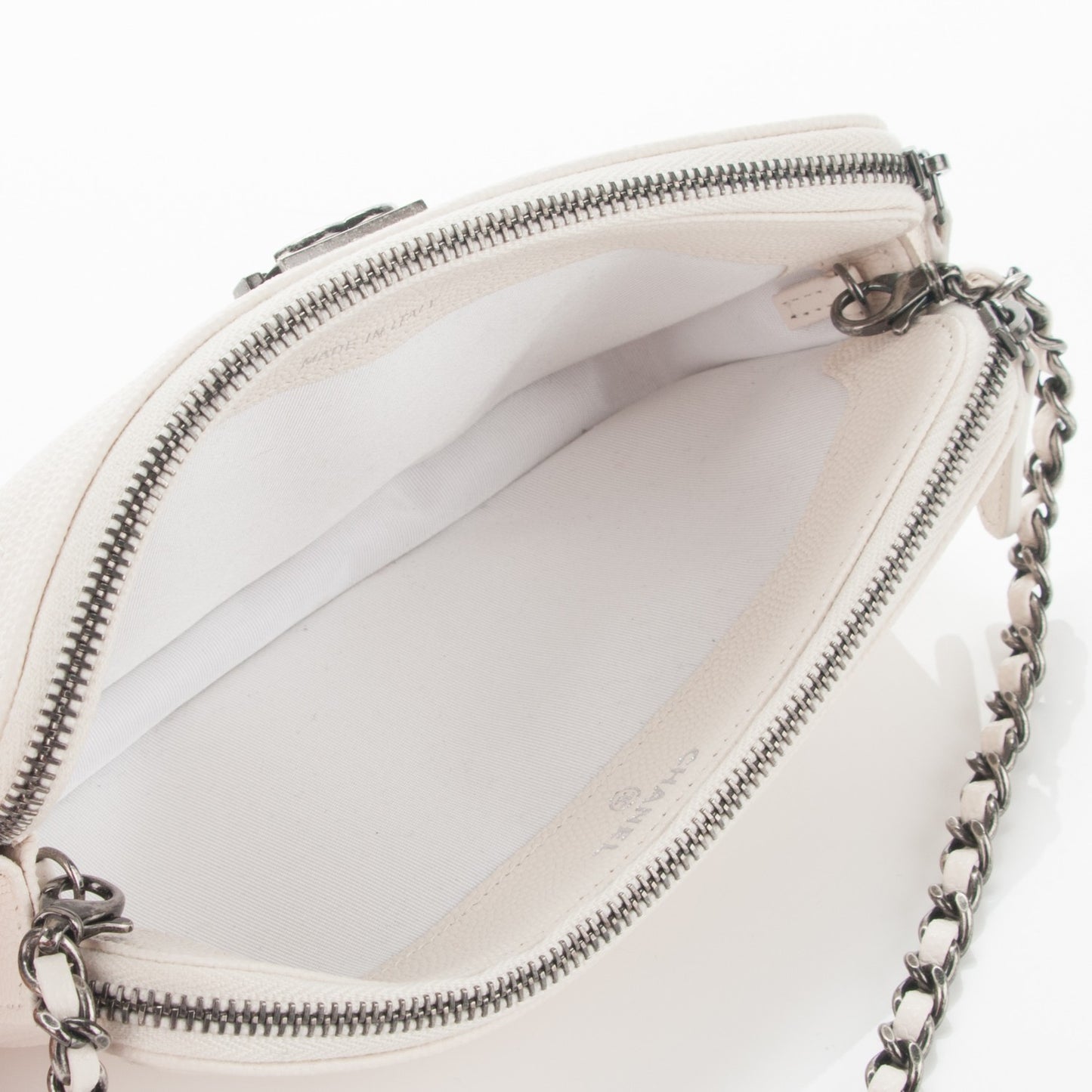 Caviar Quilted Small Boy Clutch With Chain Ivory
