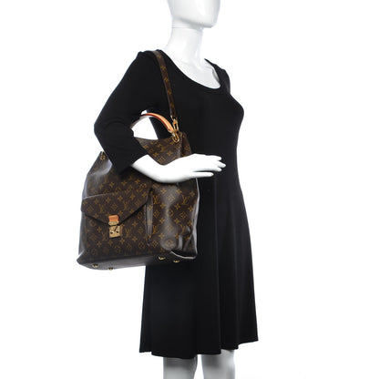 Louis Vuitton Monogram Metis 2 of 8
