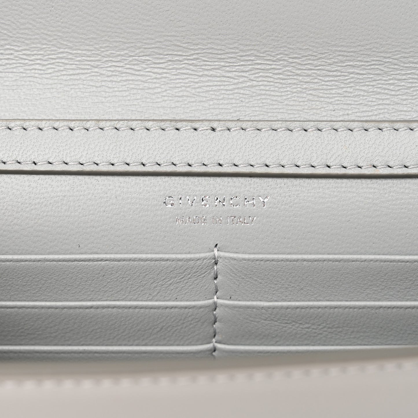 Calfskin 4G Wallet on Chain Cloud Grey