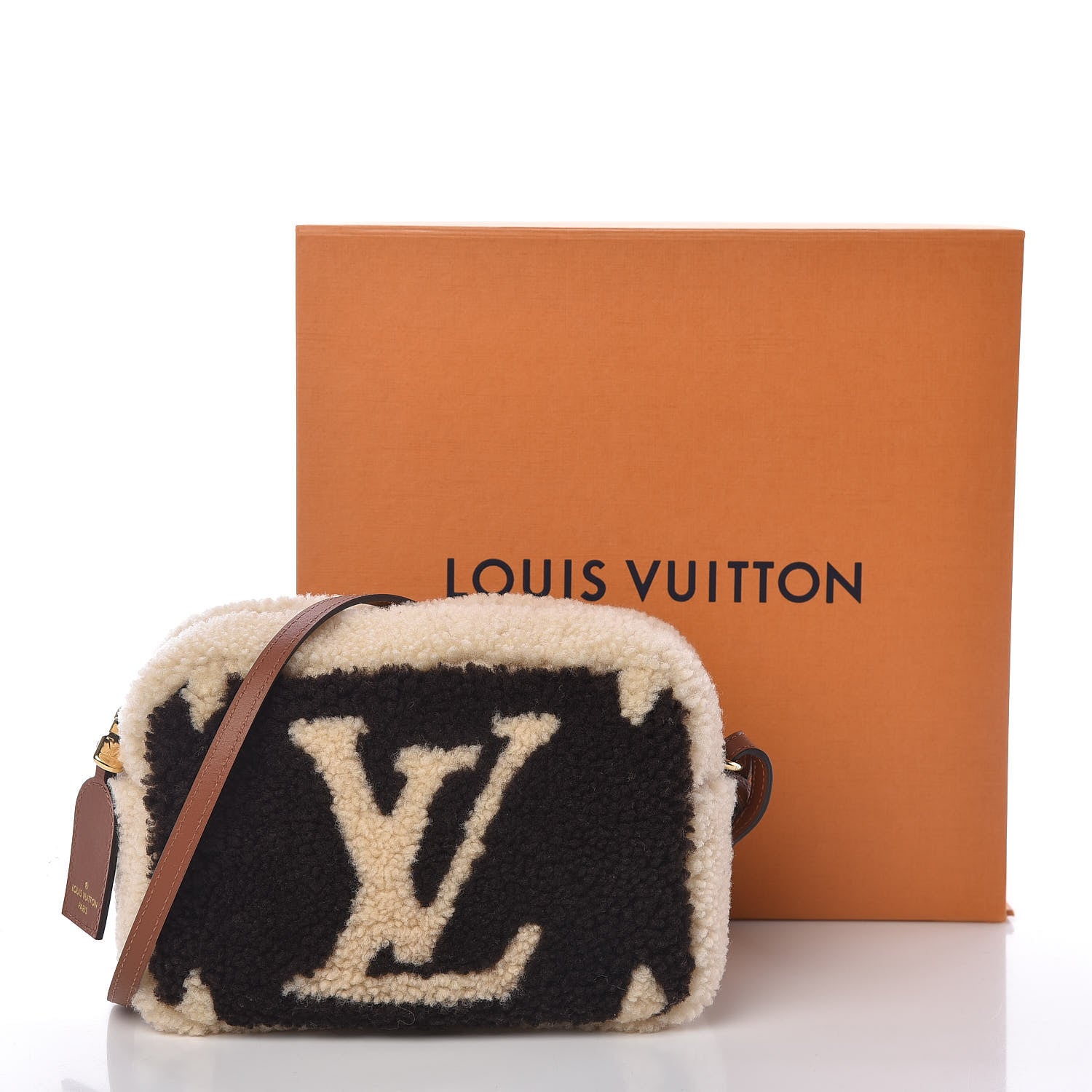 Louis Vuitton Monogram Teddy Beach Pouch 11 of 11