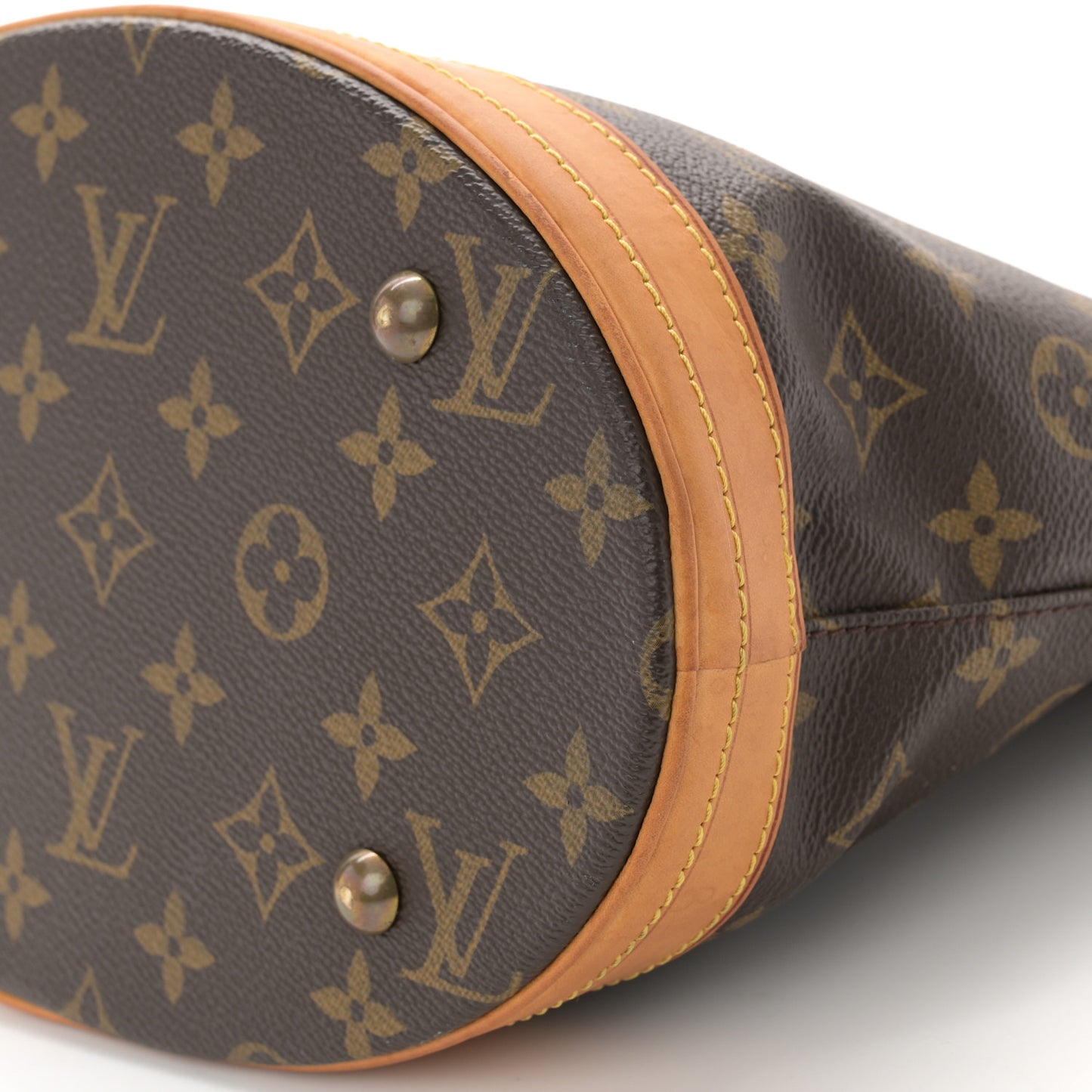 LOUIS VUITTON Monogram Petit Bucket 23