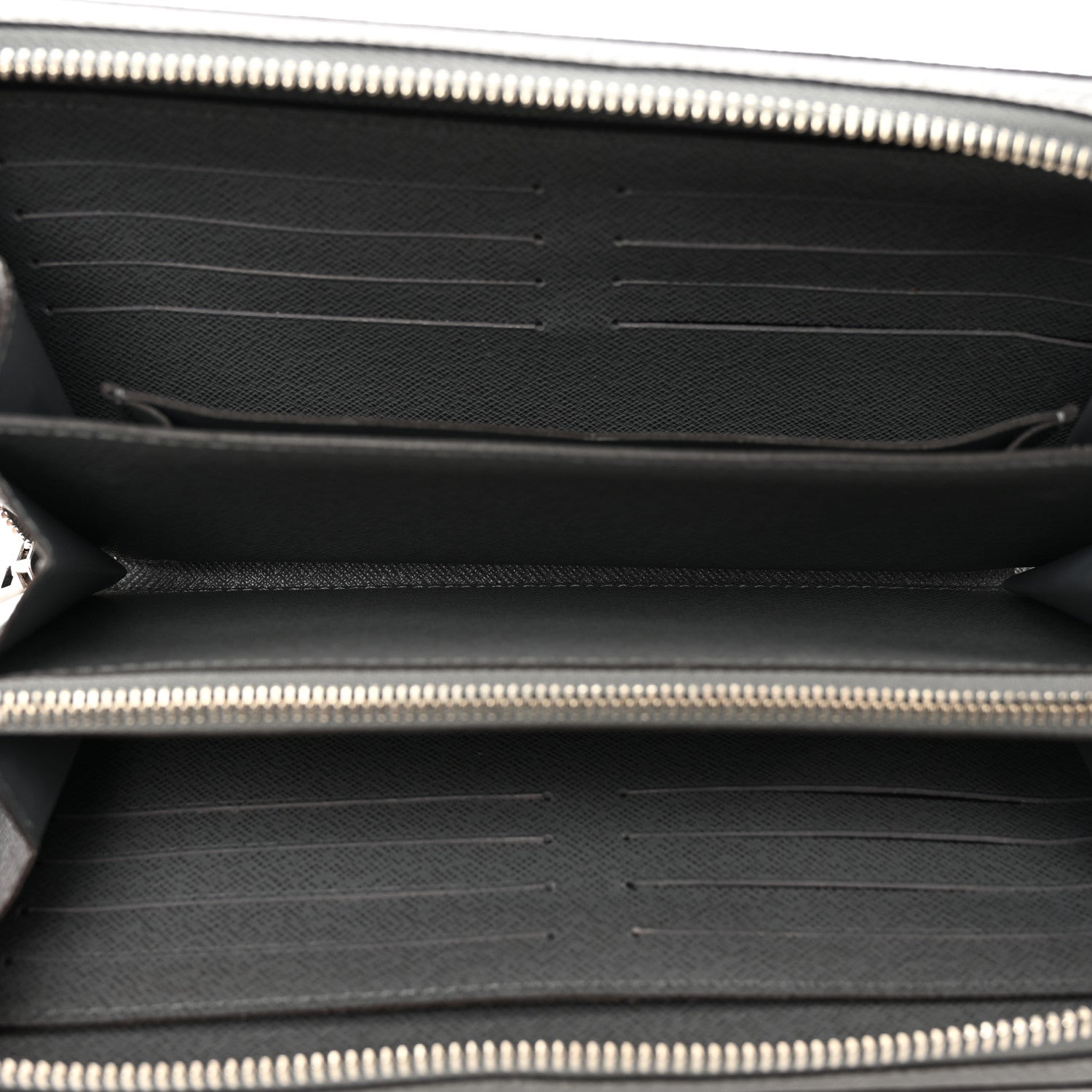Louis Vuitton Taiga Zippy XL Wallet Glacier 5 of 7