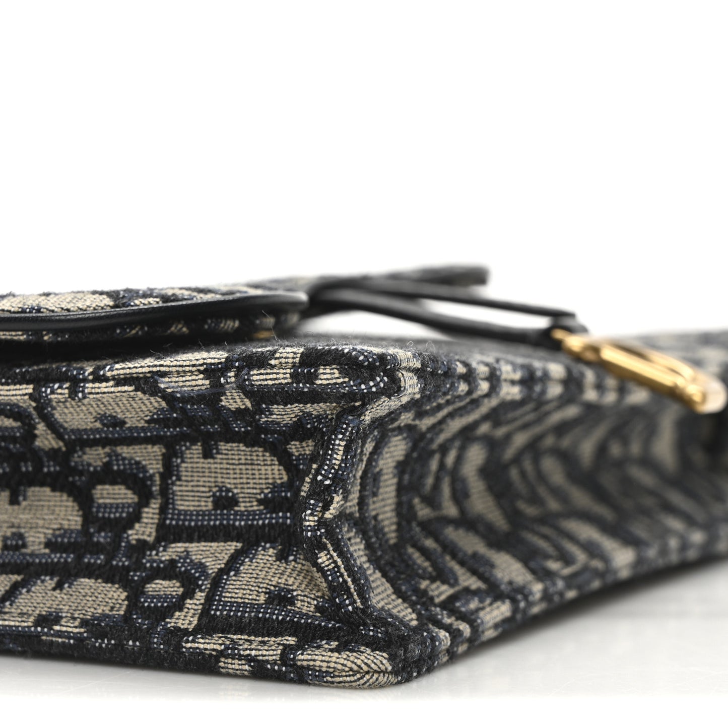 Oblique Saddle Chain Pouch Blue