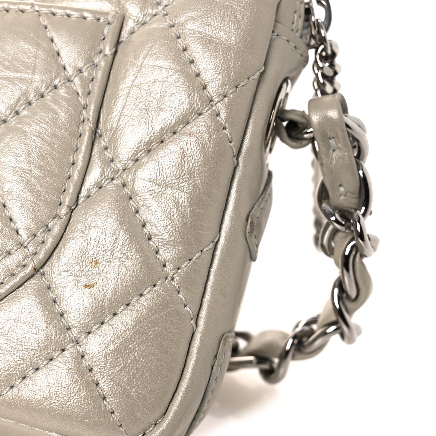 Metallic Aged Calfskin Quilted Cotton Club Pochette Argent Clair