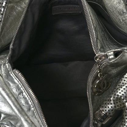 Chanel Metallic Glazed Calfskin Perforated Rodeo Drive Hobo Silver 6 of 9