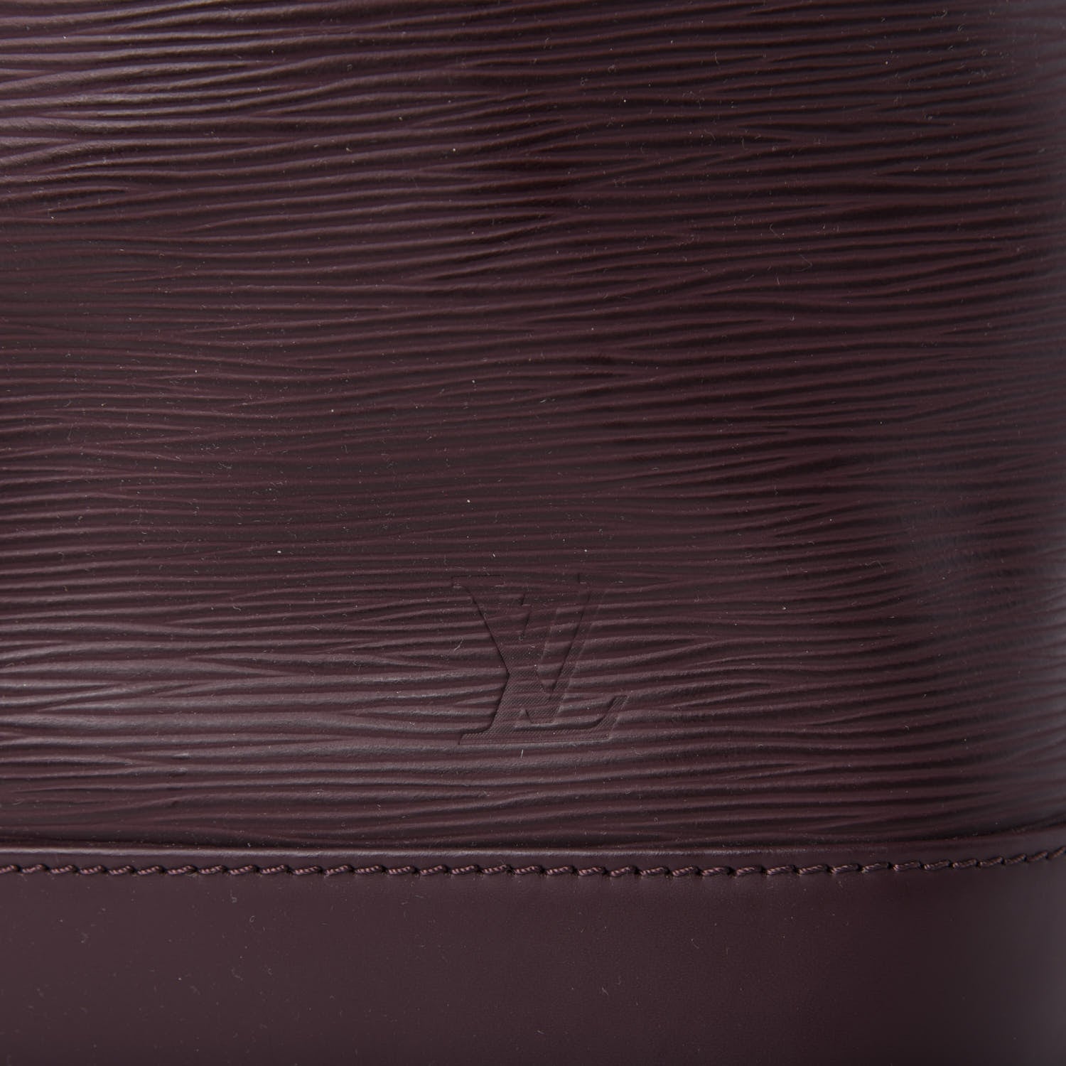 Louis Vuitton Epi Noe NM Quetsche 8 of 8