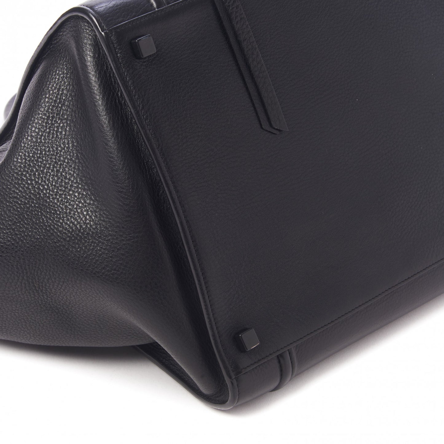 Grained Calfskin Medium Phantom Luggage Black