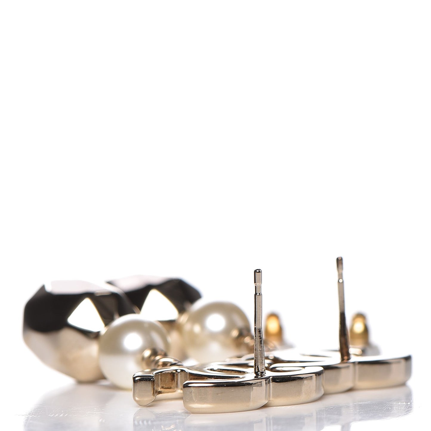 Metal Bead Pearl CC Drop Earrings Golden Pearly White