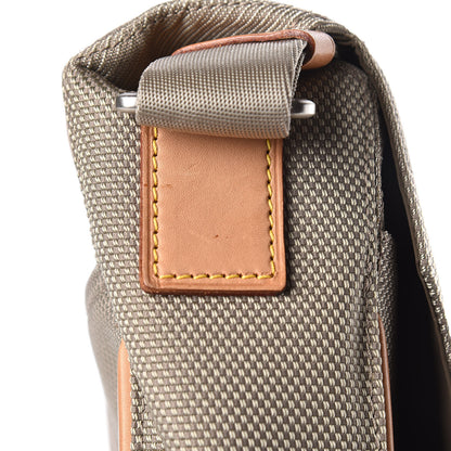 Louis Vuitton Damier Geant Messenger Bag Sable 9 of 16