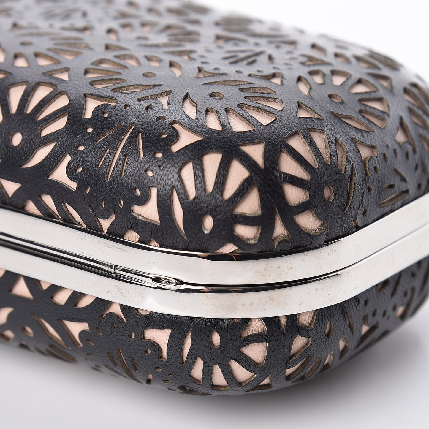 Calfskin Classic Bistrot Skull Knuckle Box Clutch Black Beige