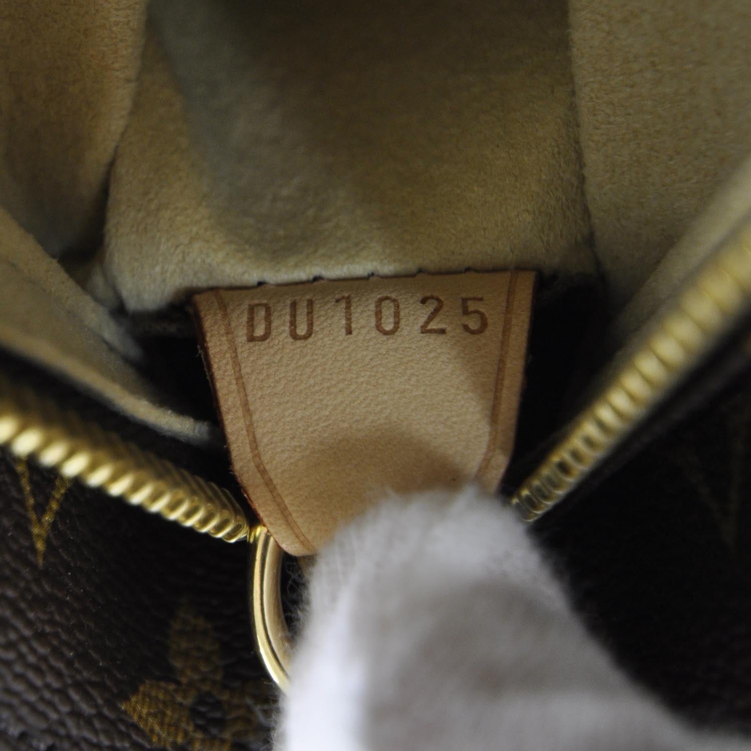 Louis Vuitton Monogram Looping GM 8 of 8