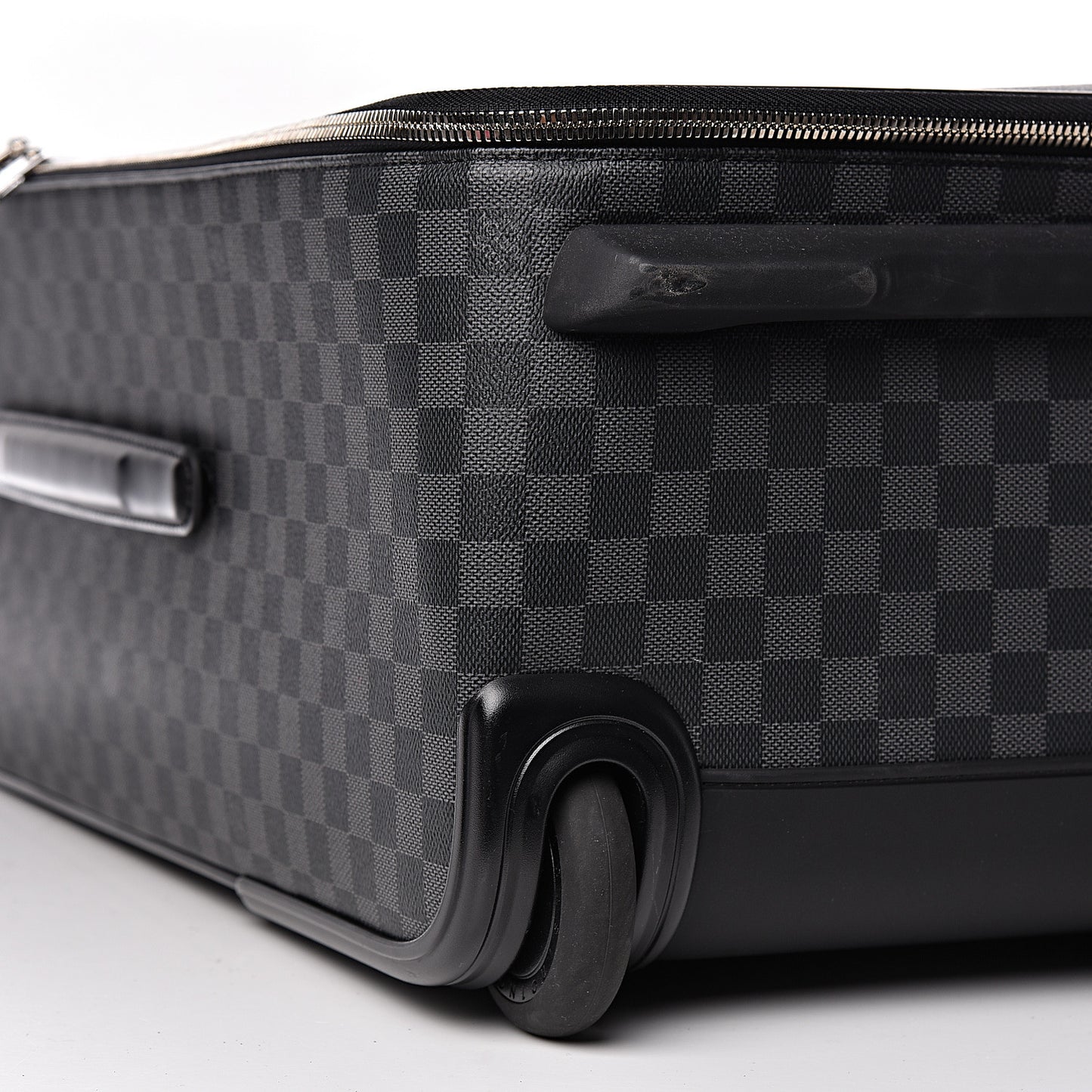 Damier Graphite Pegase 65