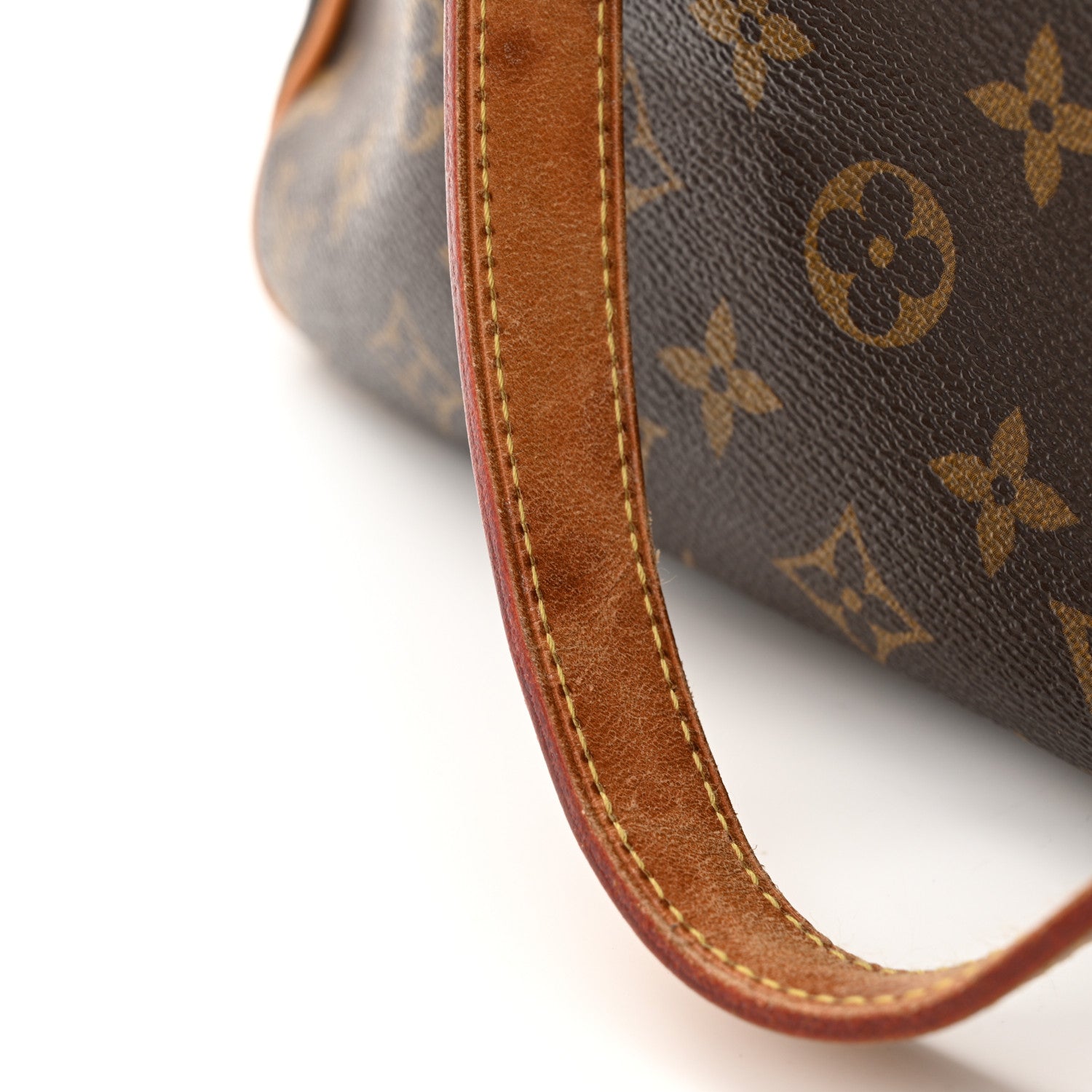 Louis Vuitton Monogram Batignolles Horizontal 21 of 23