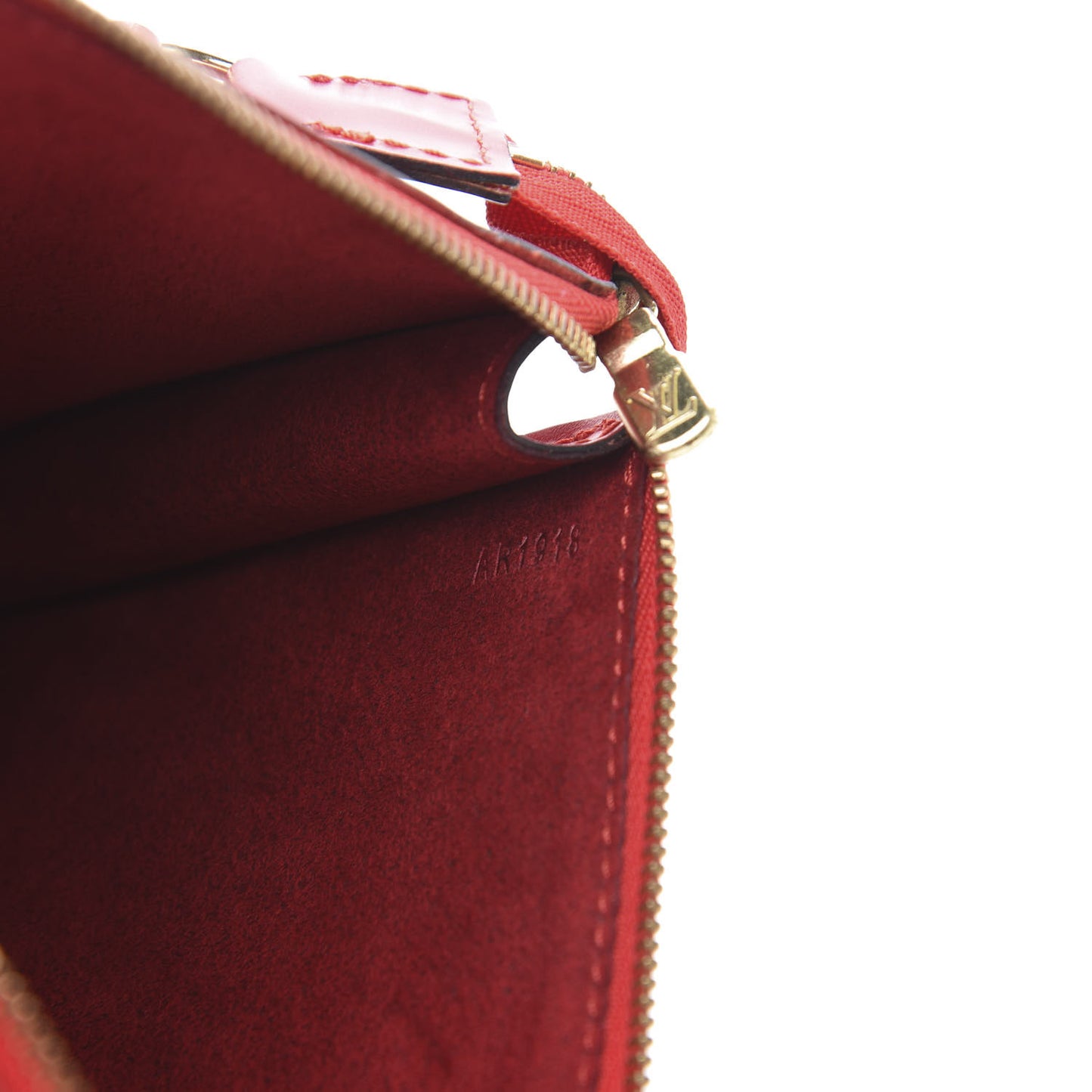 Epi Pochette Accessories 24 Castillan Red