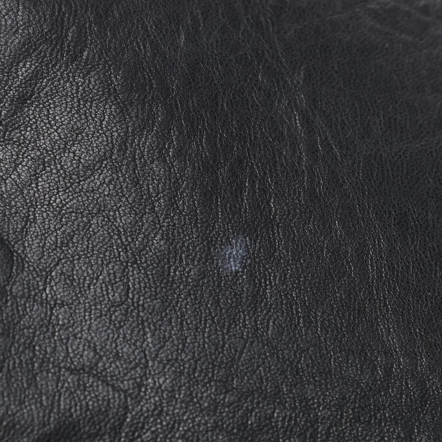 Washed Lambskin Quilted Medium Chain Around Messenger Black