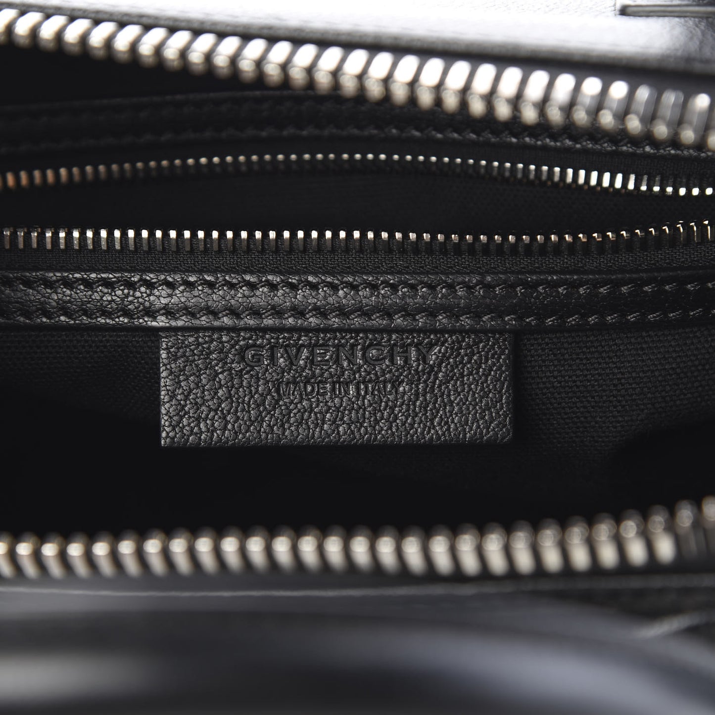 Sugar Goatskin Small Antigona Black